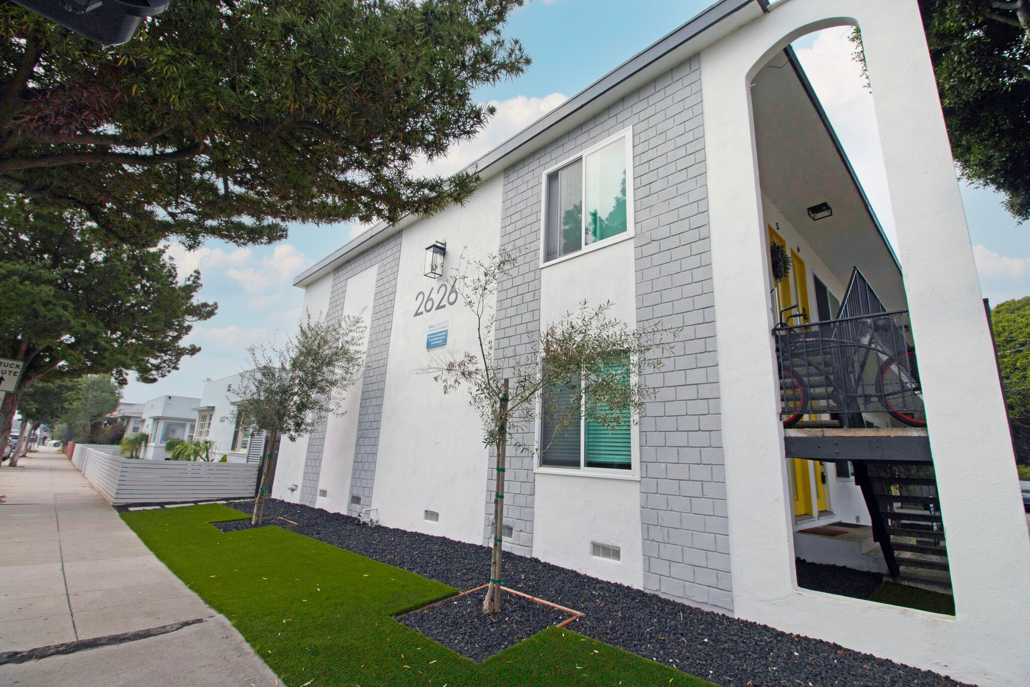 2626 Cloverfield Blvd, Santa Monica, CA for Sale