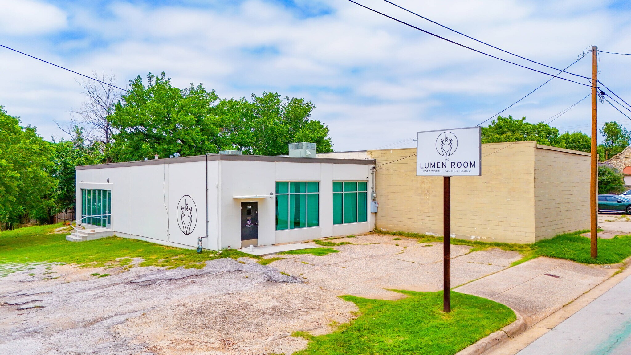 1004 W Bluff St, Fort Worth, TX for Sale