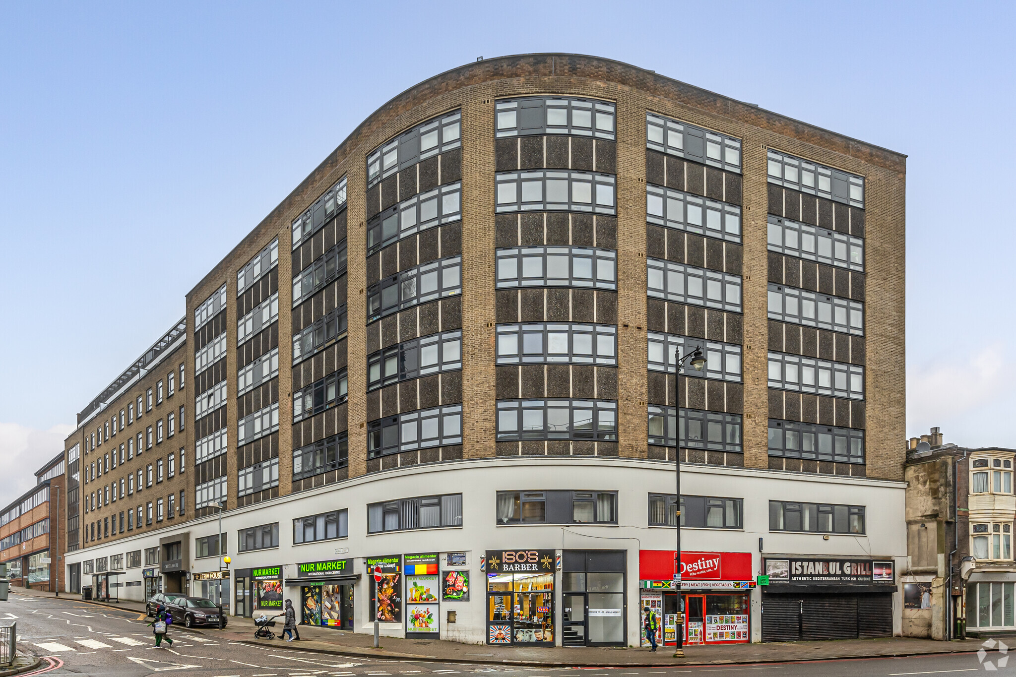 1-12 Alma St, Luton, BDF for Rent