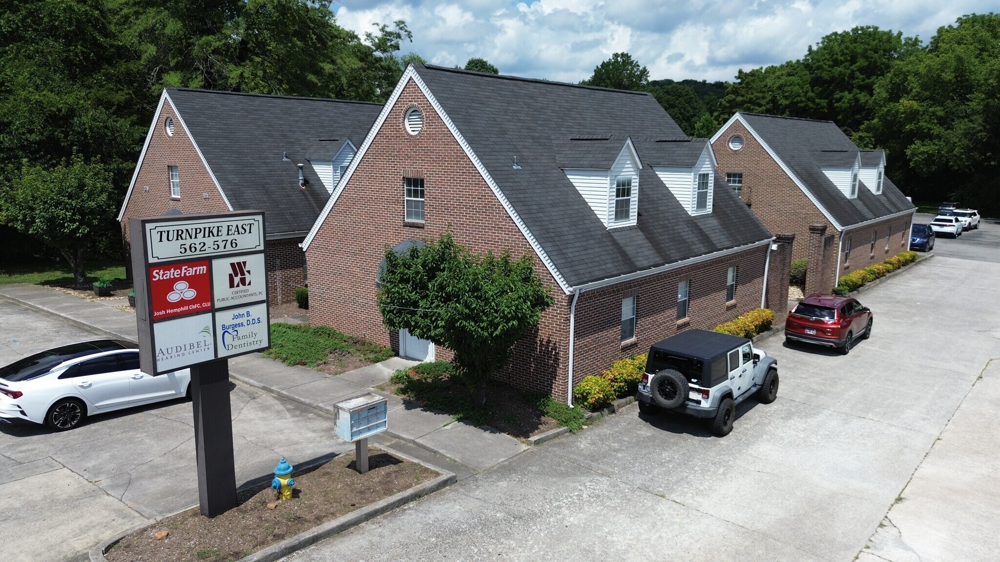 562 Oak Ridge Tpke, Oak Ridge, TN for Sale