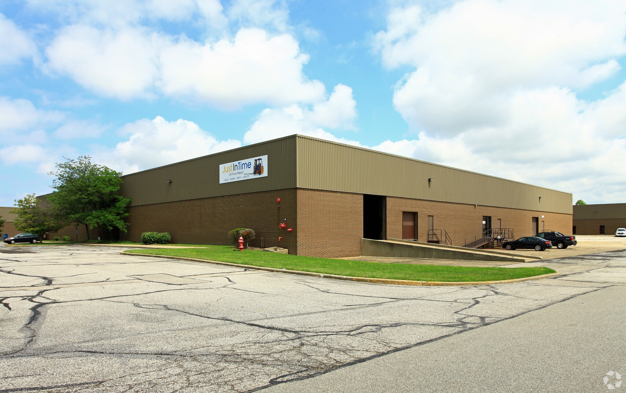 7710-7722 Tyler Blvd, Mentor, OH for Rent