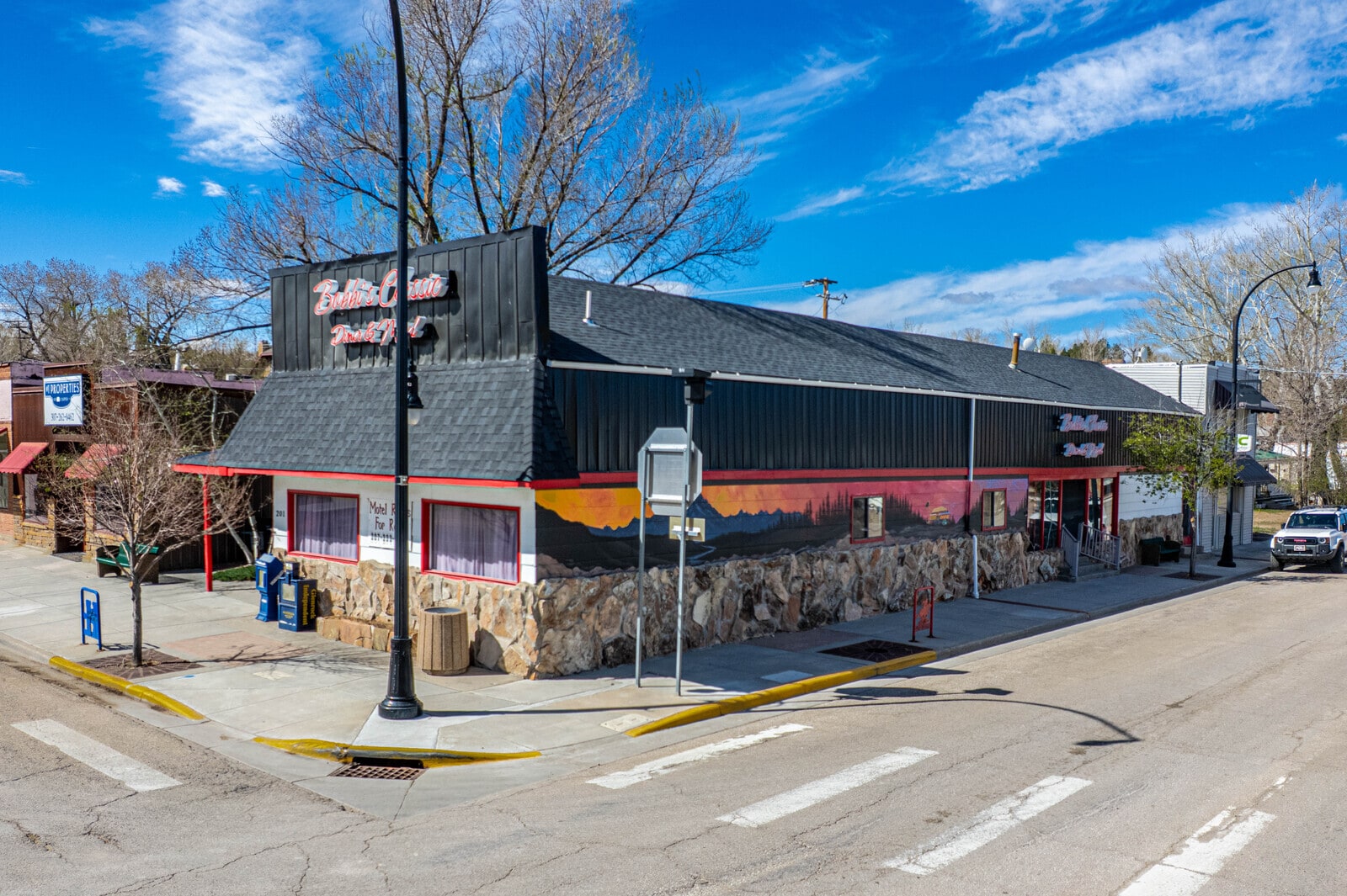 201 S 4th St, Glenrock, WY for Sale