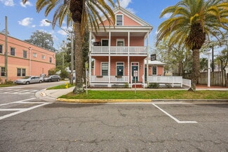 Fernandina Beach, FL Freestanding - 218 Ash St