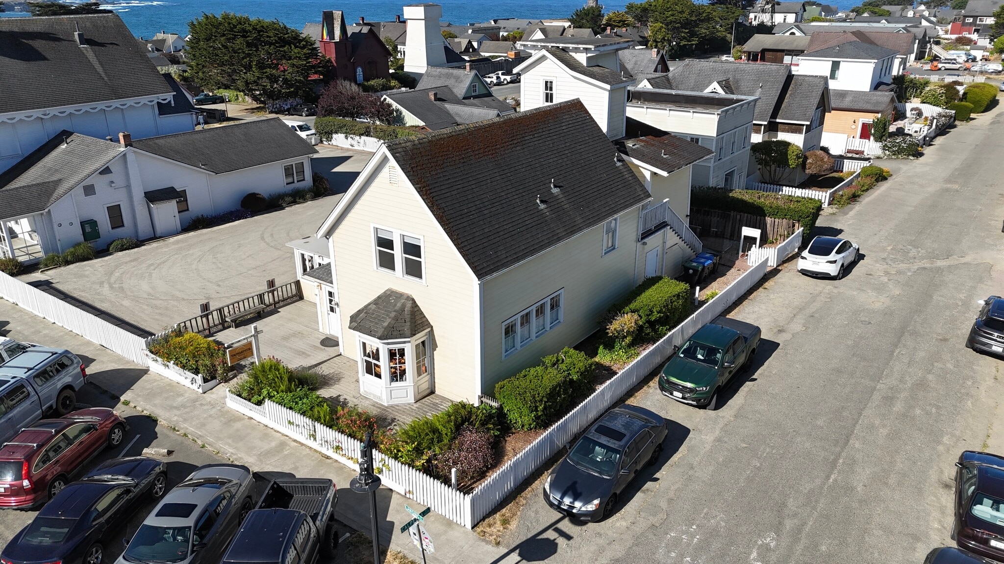 10540 Lansing St, Mendocino, CA for Sale