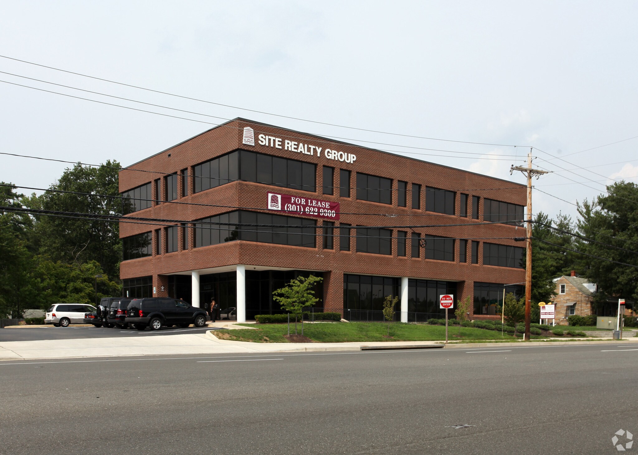 9320 Annapolis Rd, Lanham, MD for Rent