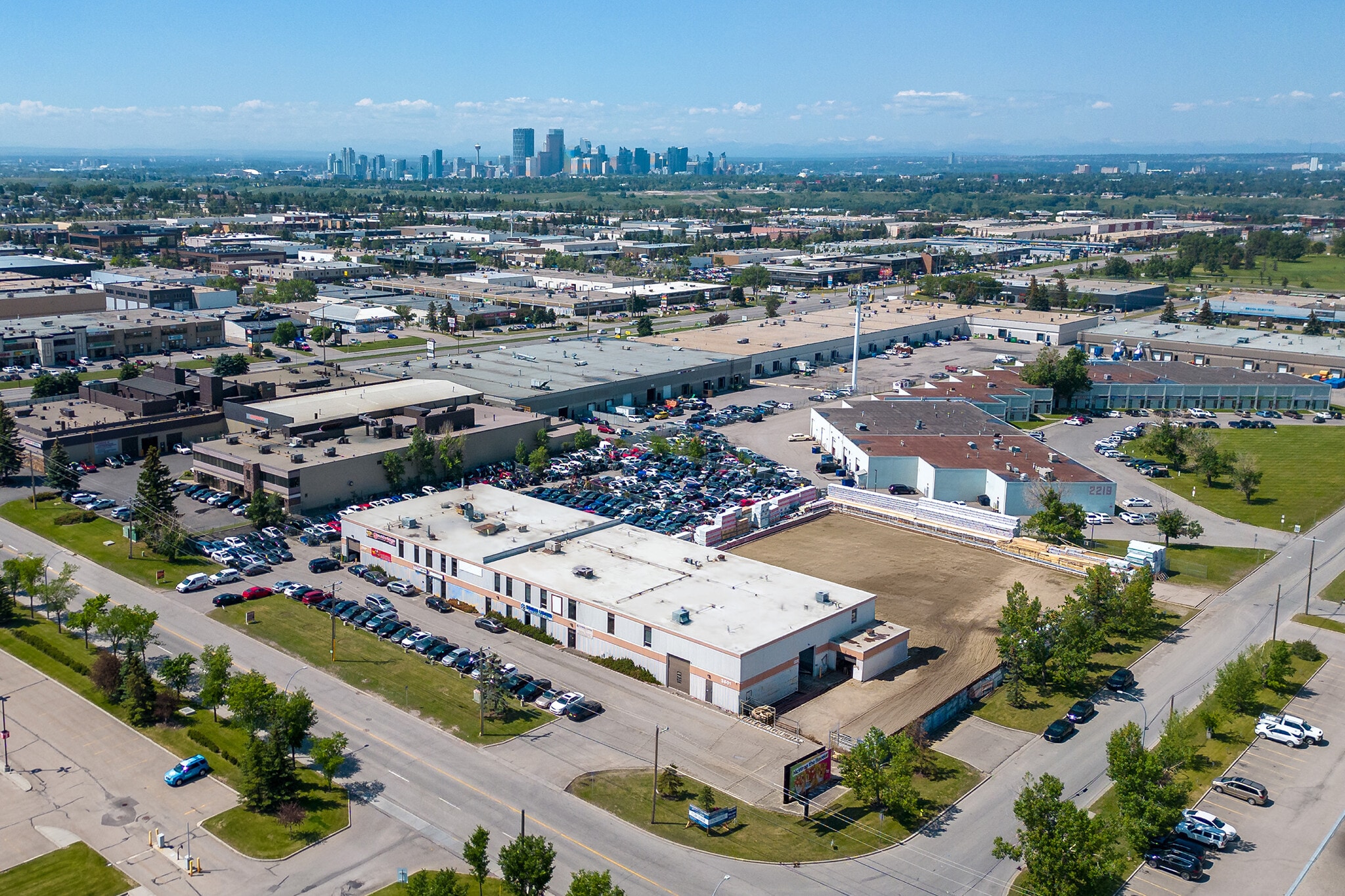 3501 23rd St NE, Calgary, AB for Rent