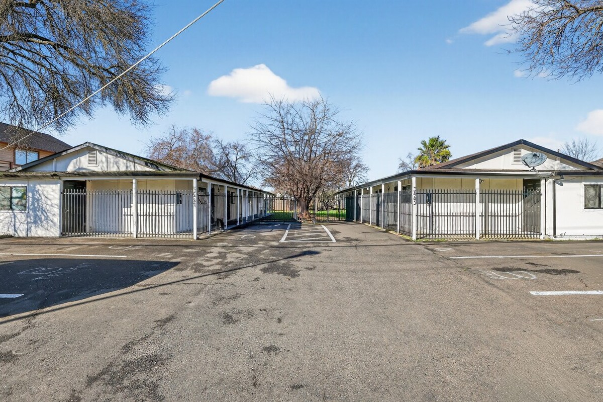 3441-3445 Altos Ave, Sacramento, CA for Sale