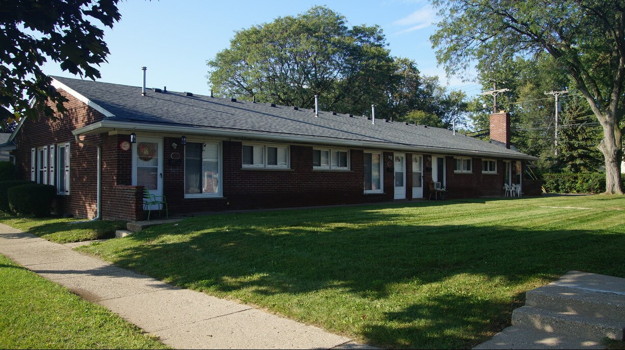 6401 Middlebelt Rd, Garden City, MI for Sale