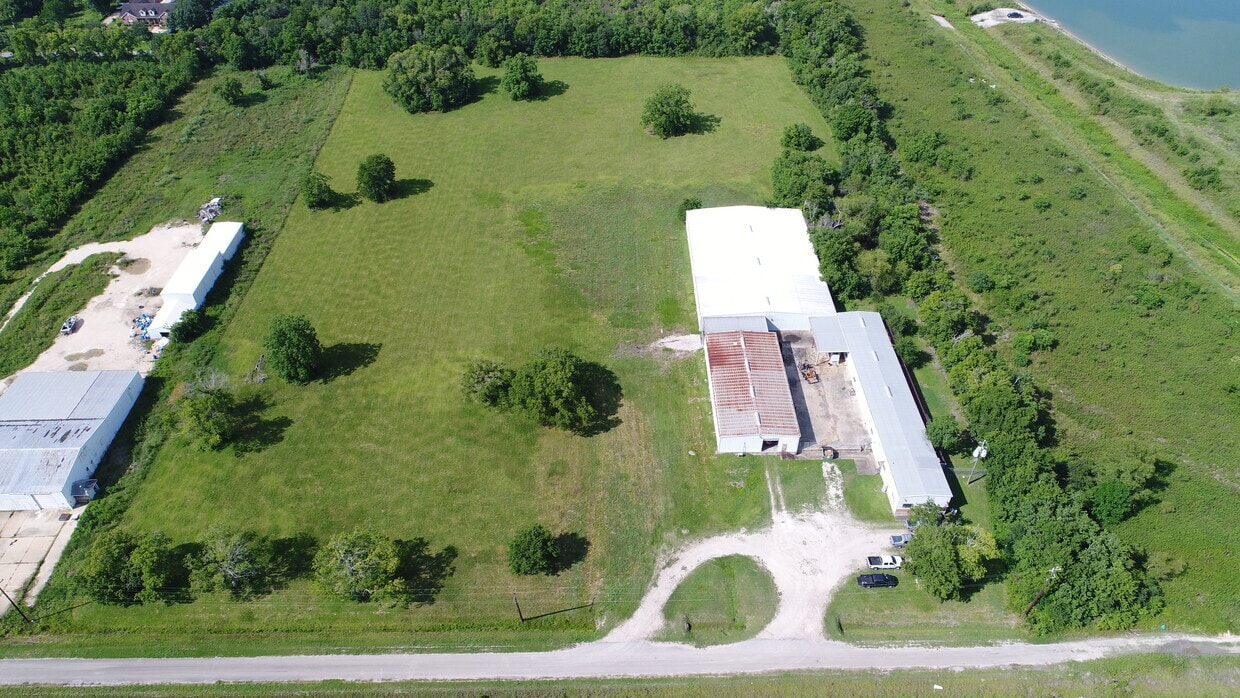 7002 Bissell Rd, Manvel, TX for Rent