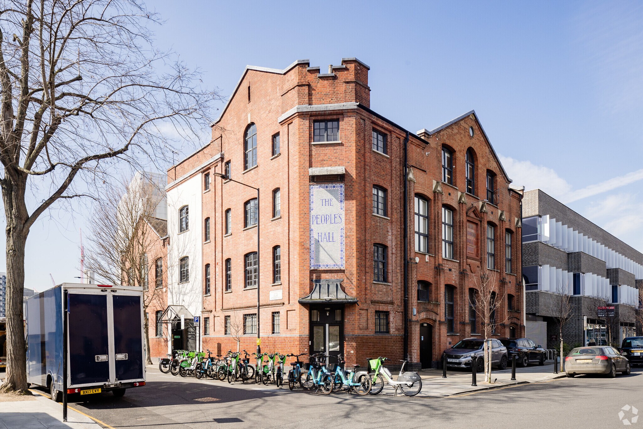 2 Olaf St, London, LND for Rent