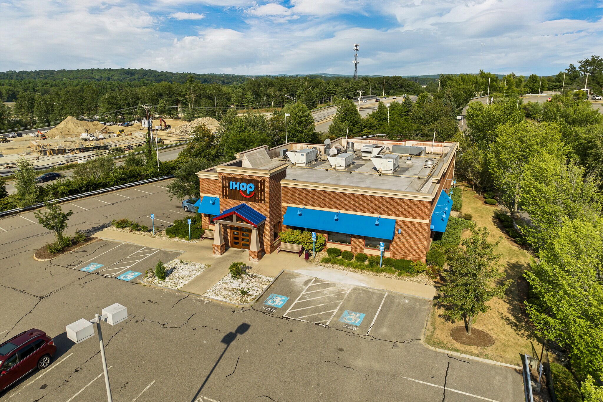 224 S River Rd, Bedford, NH for Rent