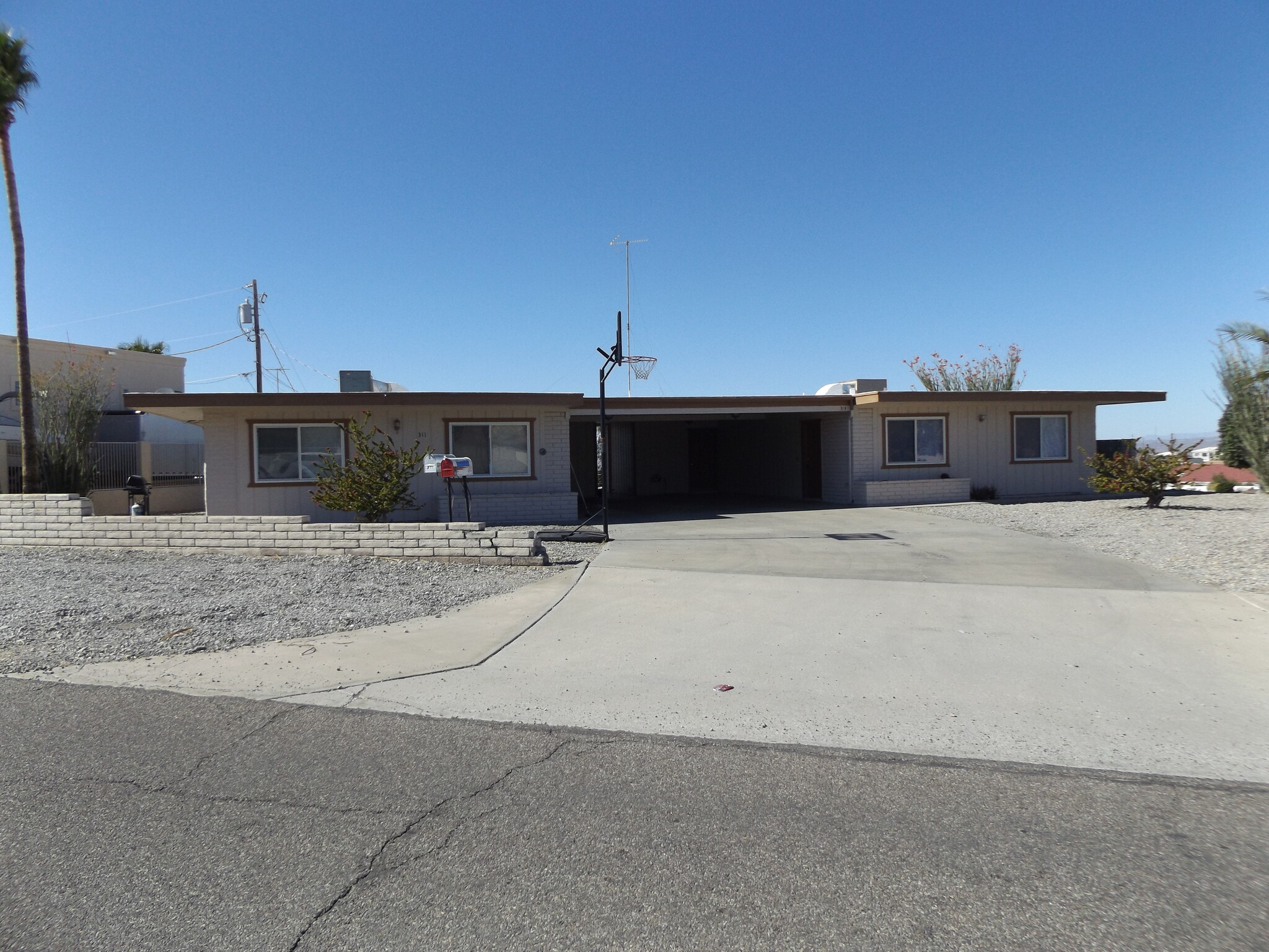 311 Opossum Dr, Lake Havasu City, AZ for Sale