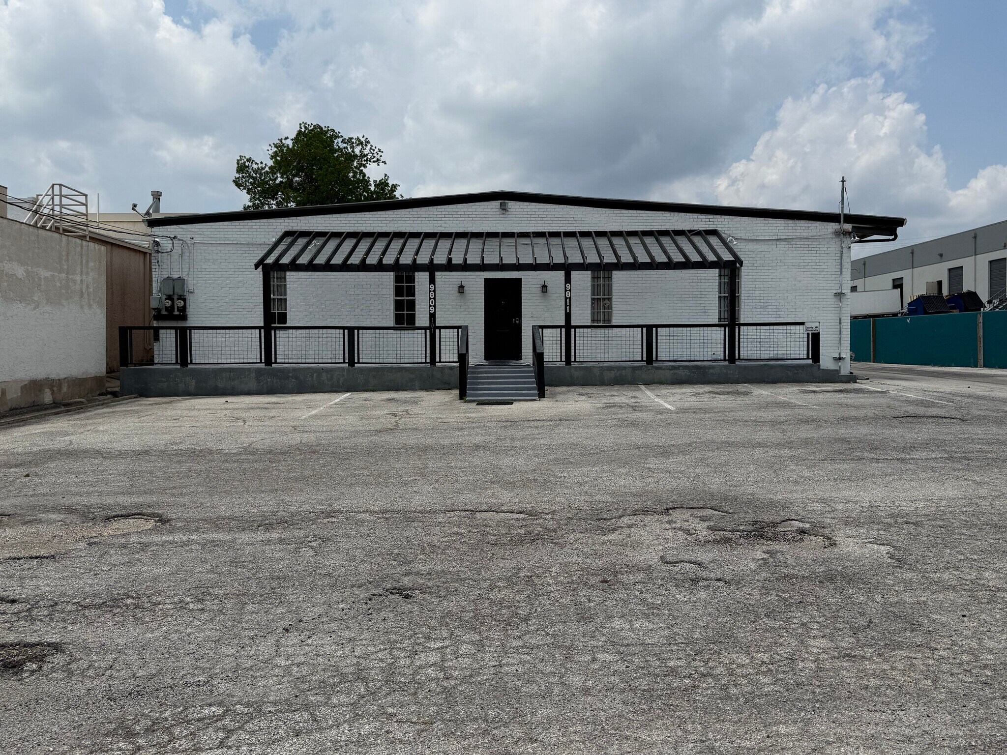9809 McCullough Ave, San Antonio, TX for Rent