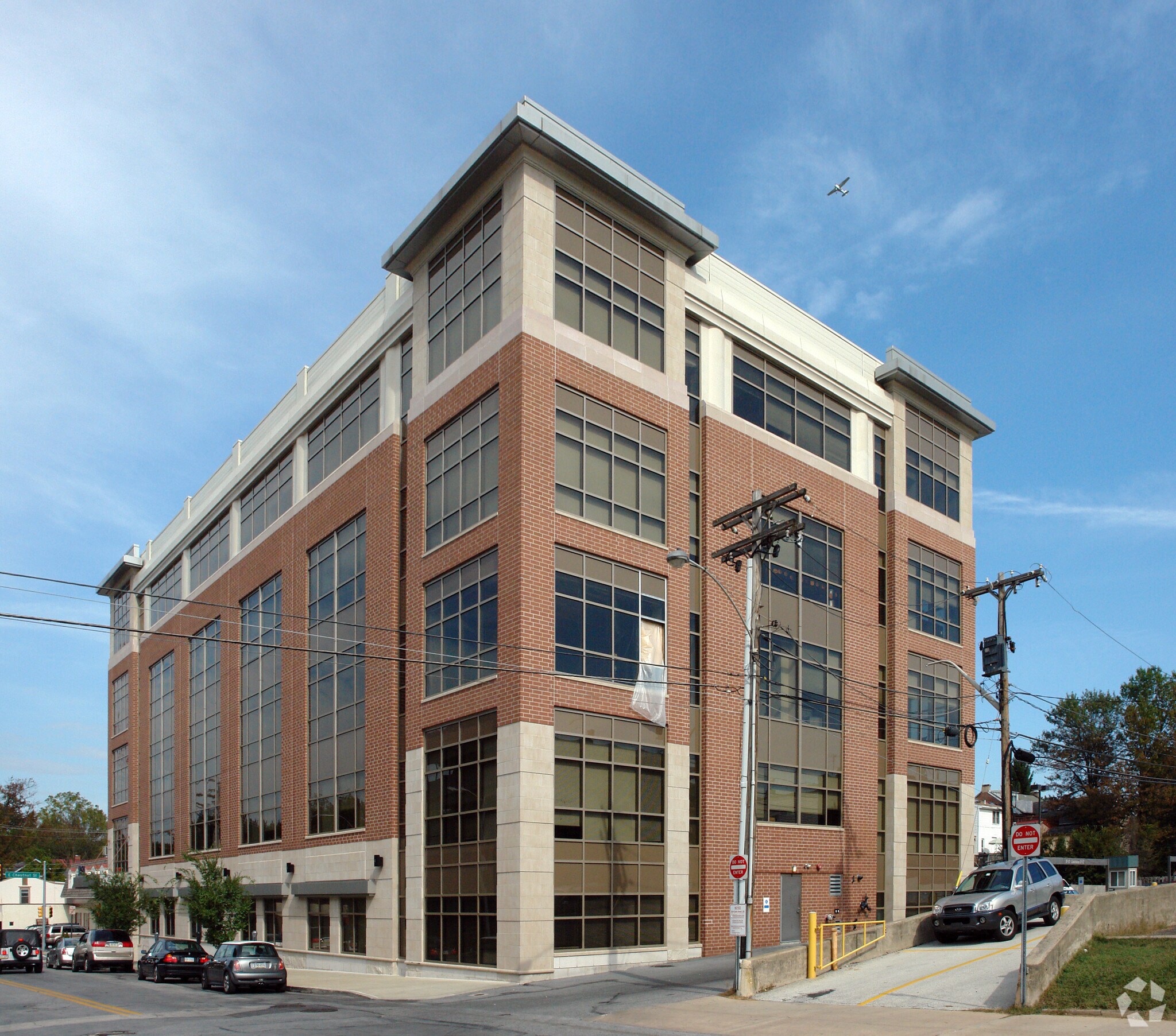 121 N Walnut St, West Chester, PA for Rent