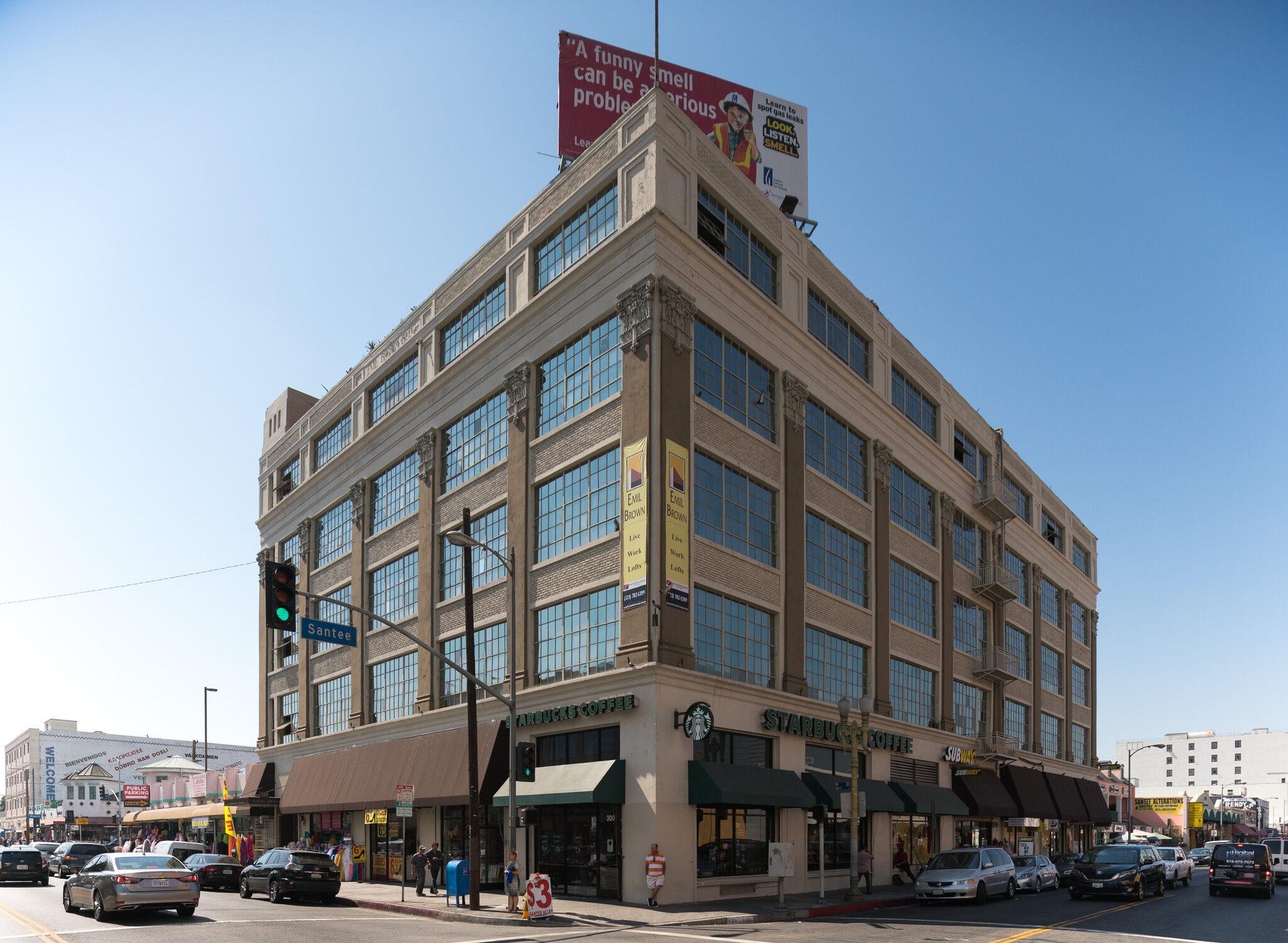 908 Santee St, Los Angeles, CA for Rent