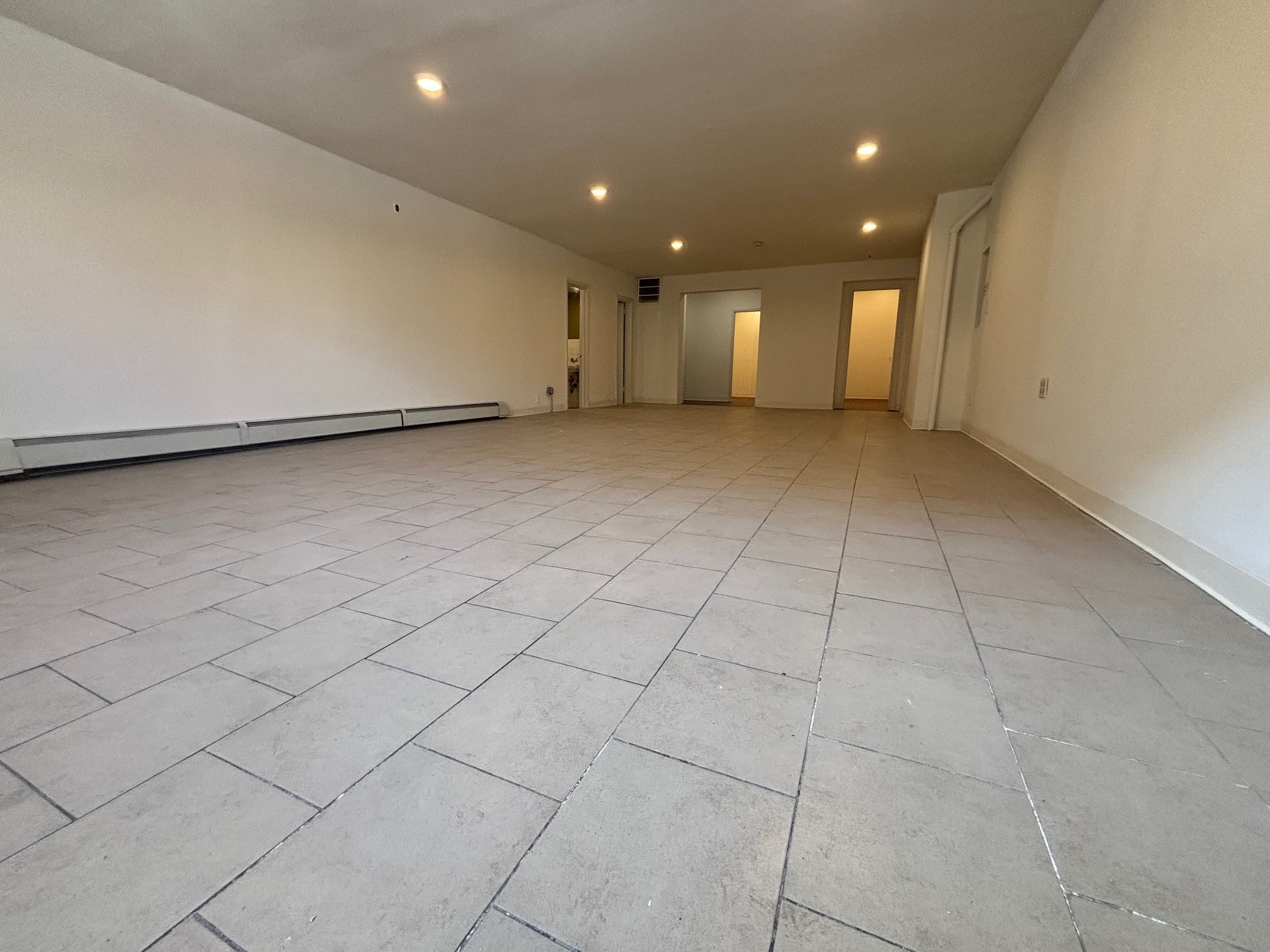 133-135 Lincoln Ave, Bronx, NY for Rent