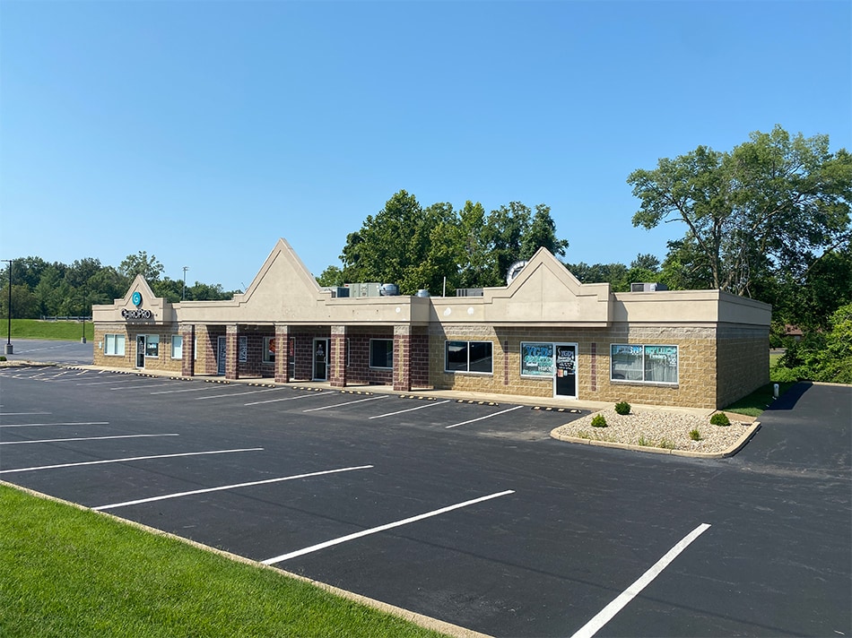 1005 S Main St, Columbia, IL for Sale