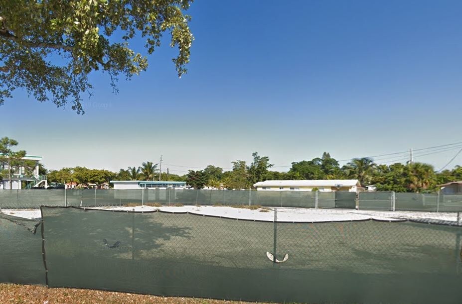 13750 W Dixie Hwy, North Miami, FL for Rent