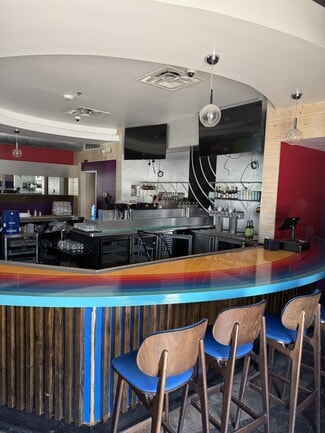 Denton, TX Retail - 314 E Hickory St