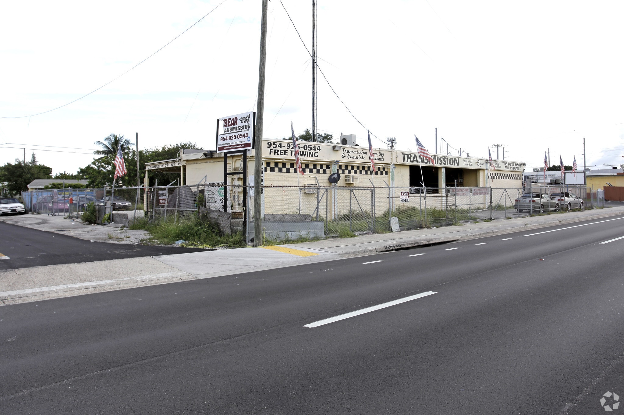 2223 Pembroke Rd, Hollywood, FL for Rent