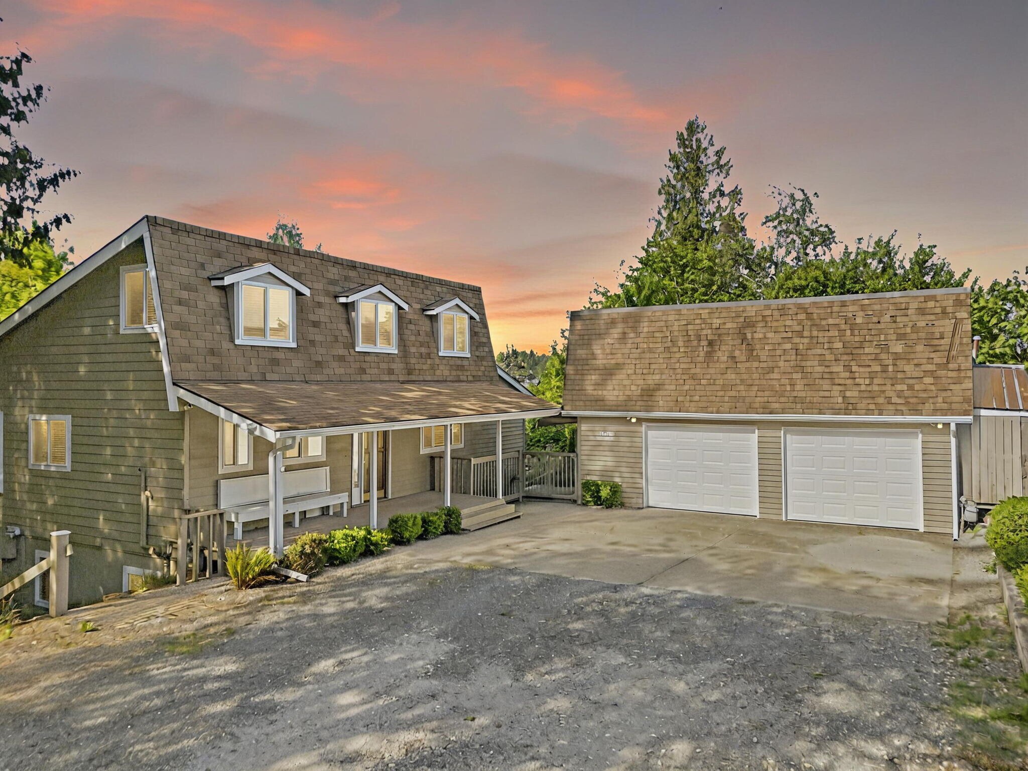 1812 5th St SE, Puyallup, WA for Sale