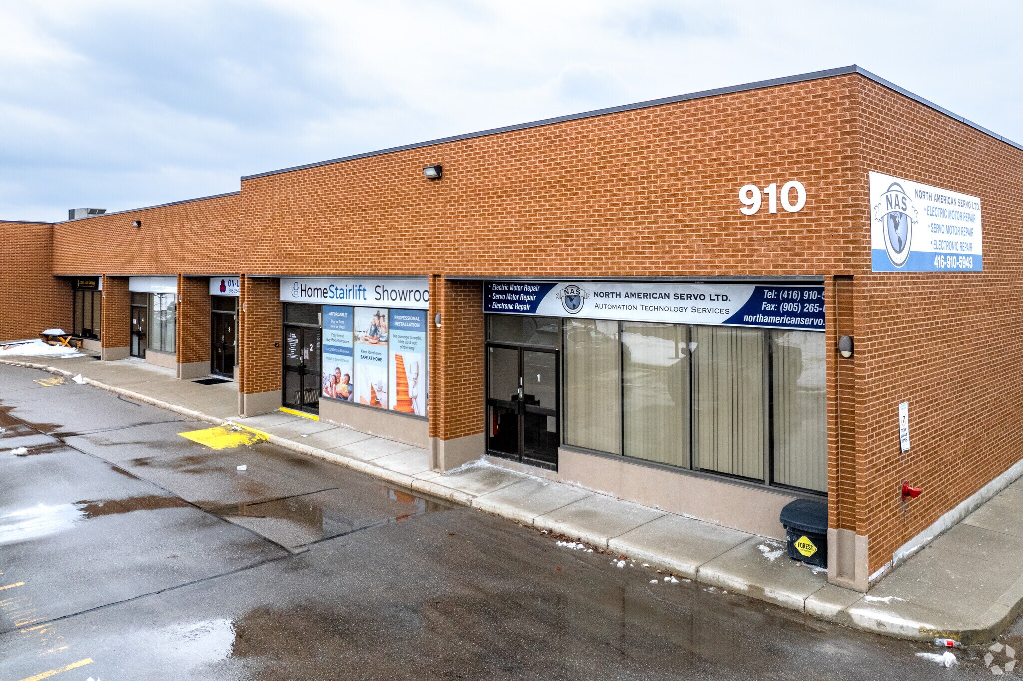 910 Rowntree Dairy Rd, Vaughan, ON for Rent