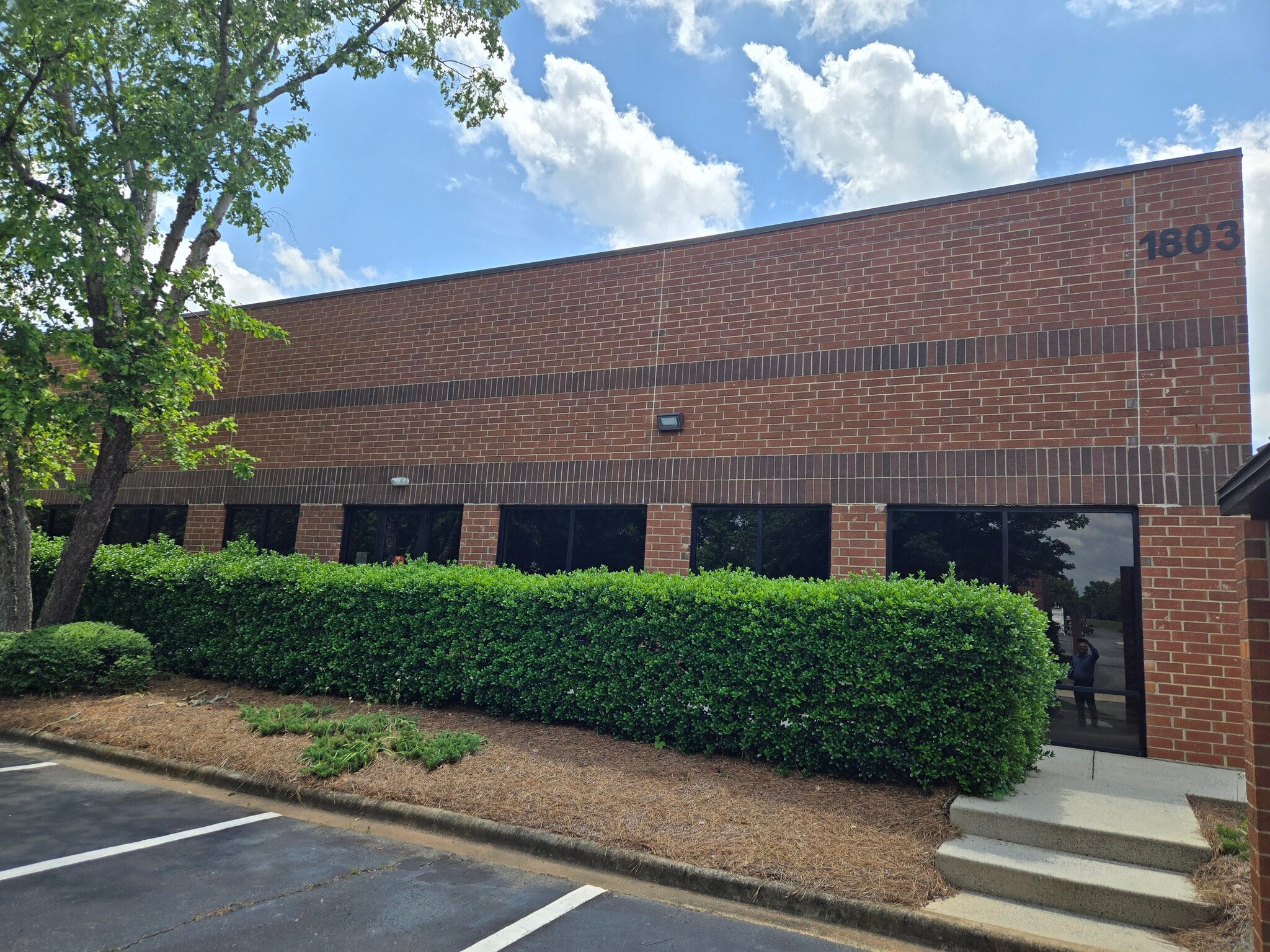 1803 Associates Ln, Charlotte, NC for Rent