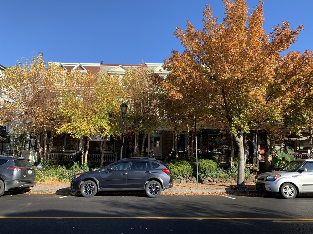 611 Penn Ave West Reading, PA 19611 Retail Property for Lease on