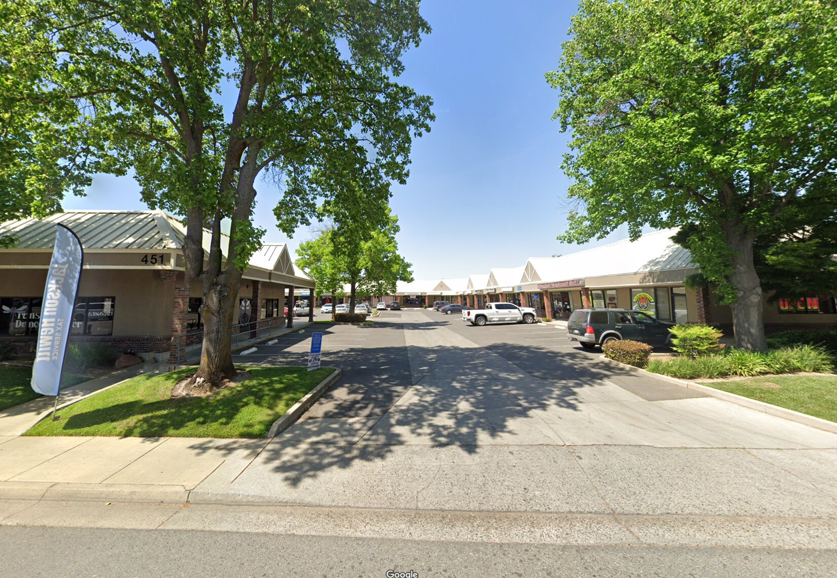 1747 Live Oak Blvd, Yuba City, CA for Sale