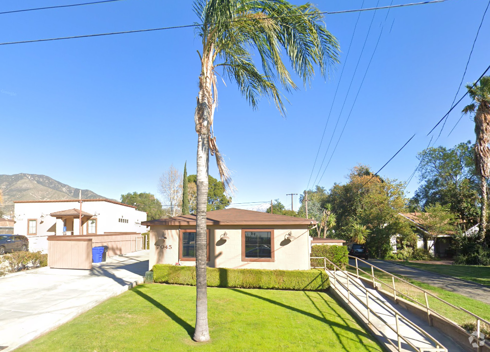 7045 Palm Ave, Highland, CA for Sale