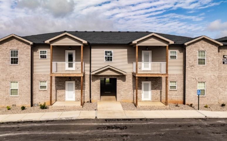 2146 Prospector Ct, Bowling Green, KY for Sale