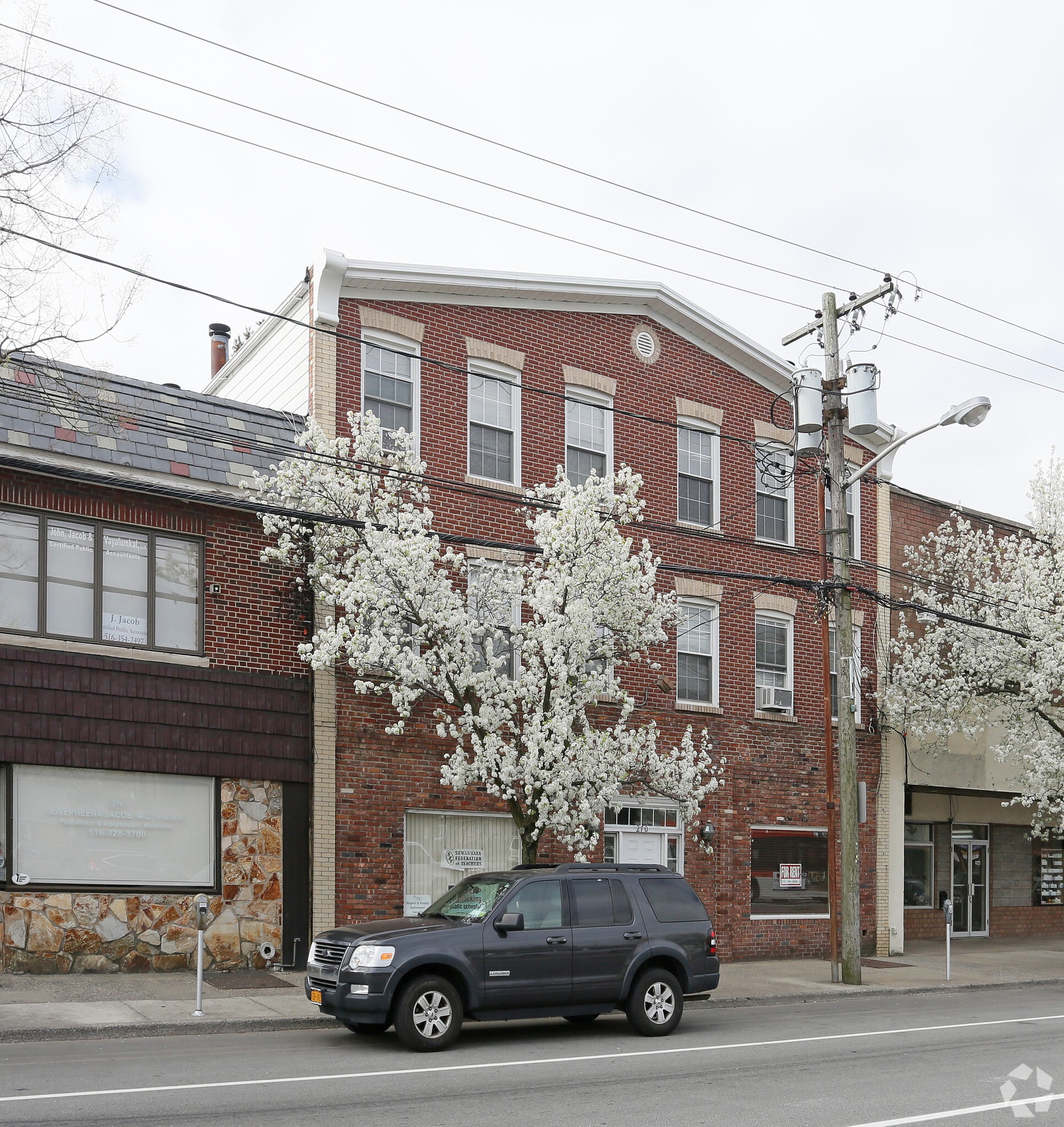 270 Jericho Tpke, Floral Park, NY for Rent