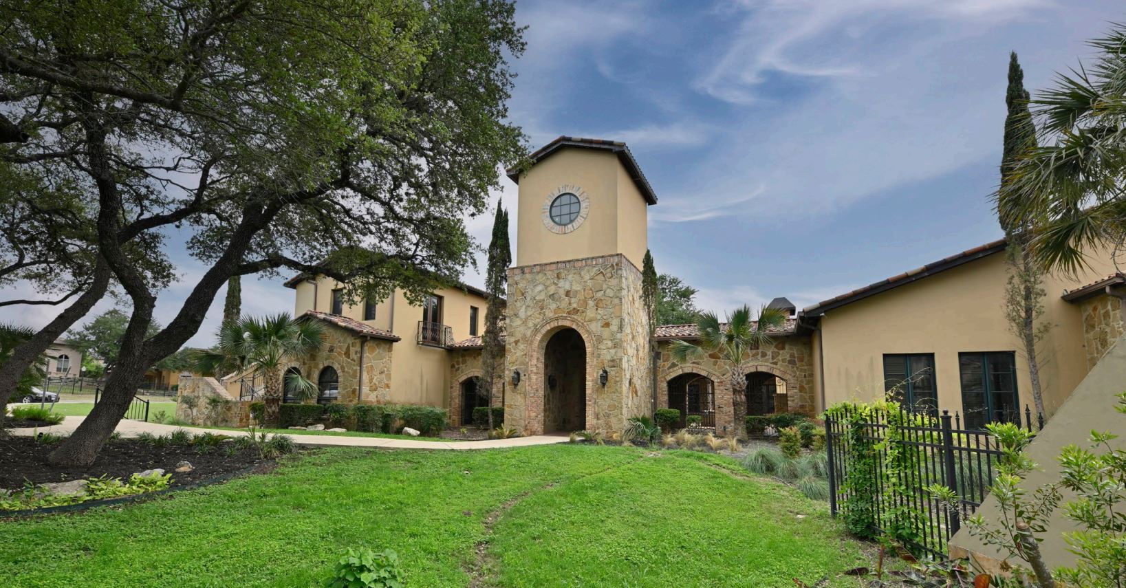8 Dominion Dr, San Antonio, TX for Rent