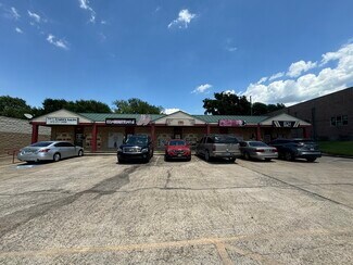 DeSoto, TX Retail - 208 N Hampton Rd