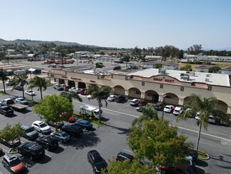 Perris, CA Retail - 400-498 4th St