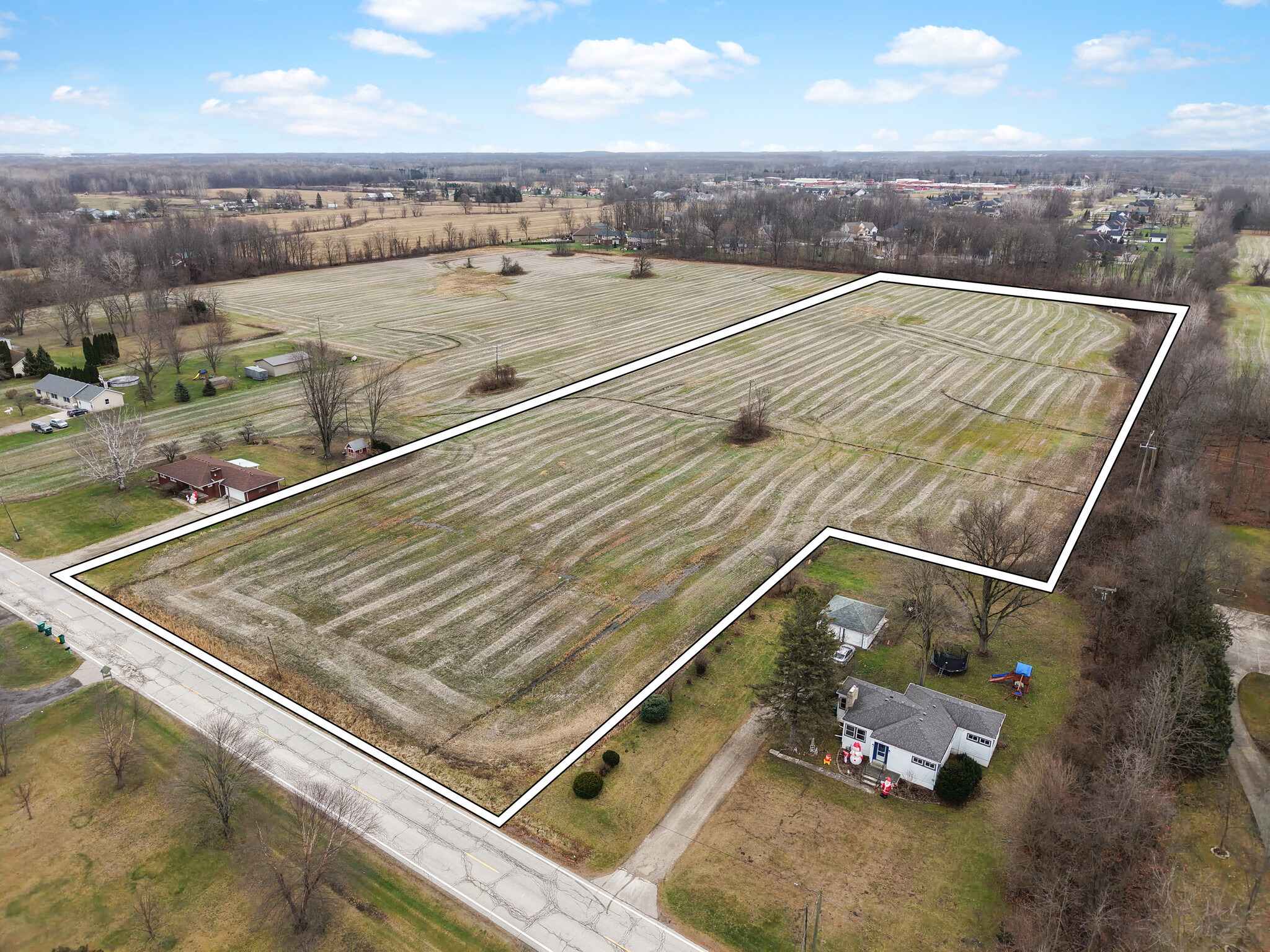 32375 West Road, New Boston, MI for Sale