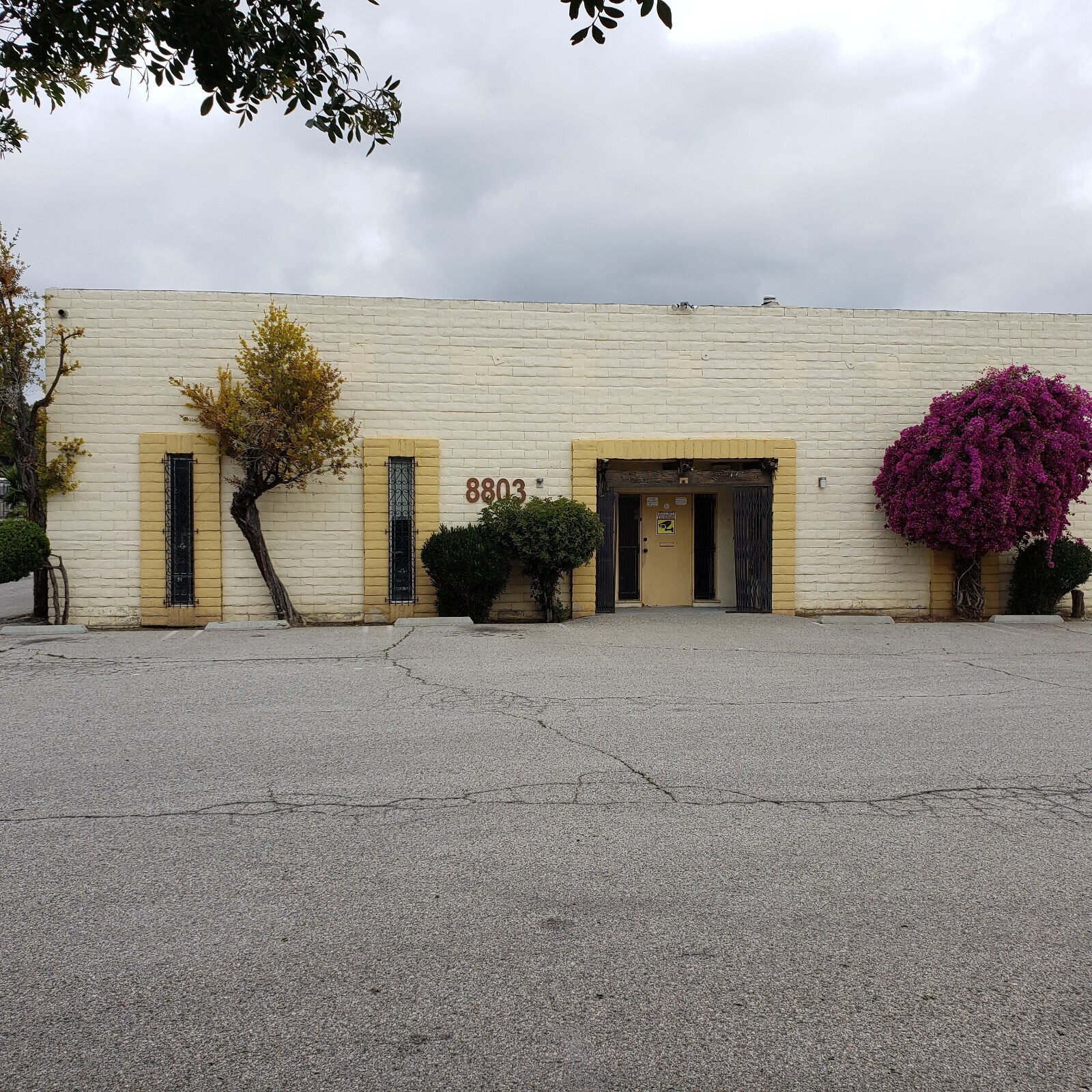 8803 Shirley Ave, Northridge, CA for Rent