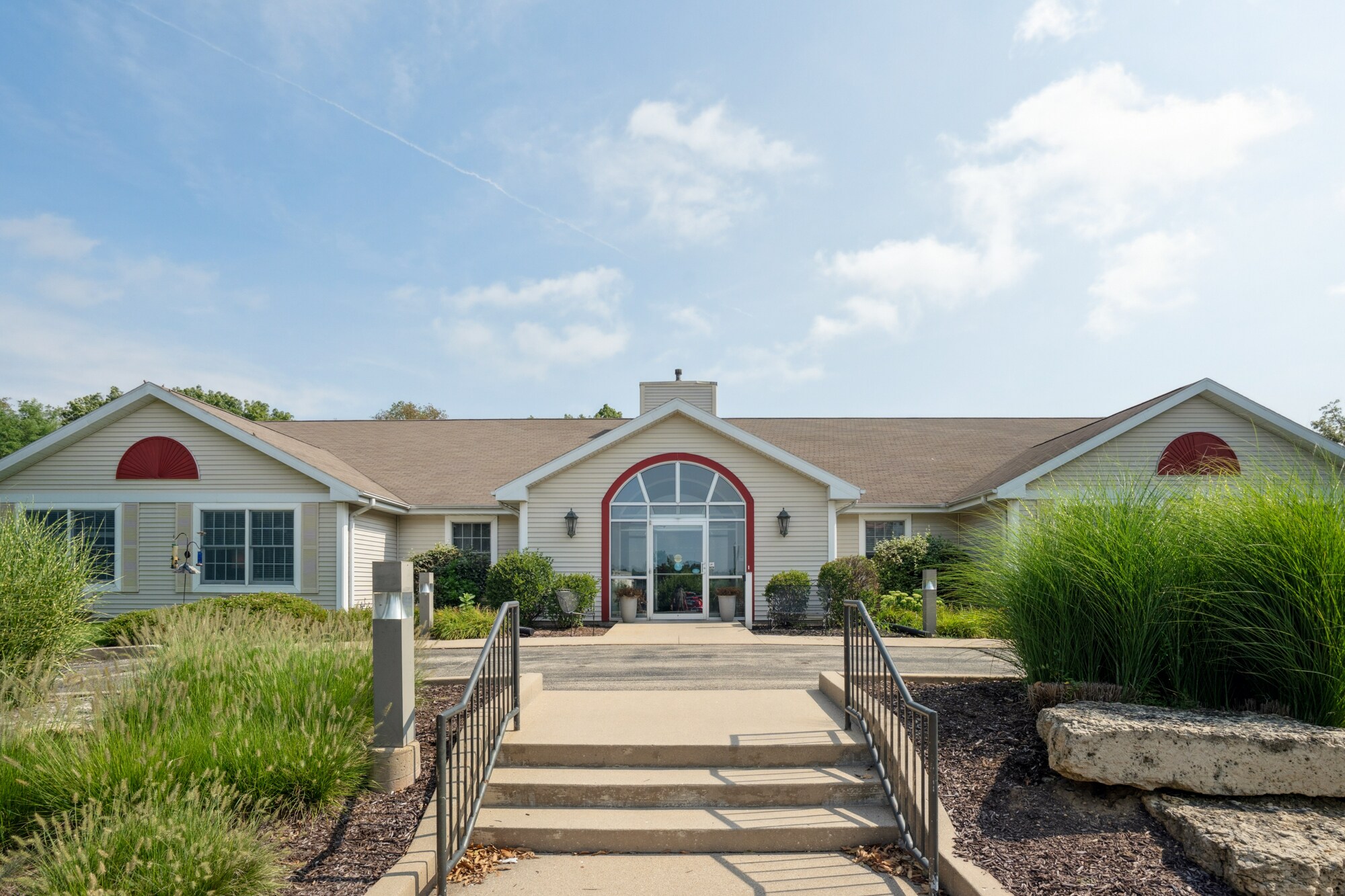124 Liberty Ct, Dixon, IL for Sale
