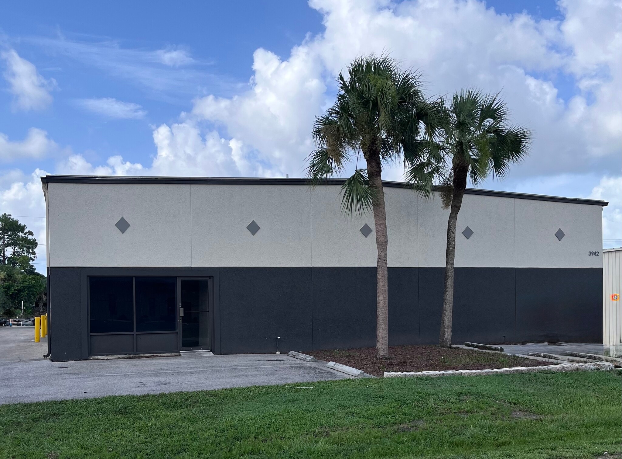 3942 Arnold Ave, Naples, FL for Rent