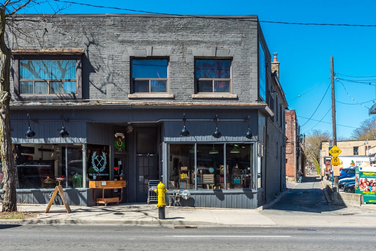 388-392 Keele St, Toronto, ON for Rent