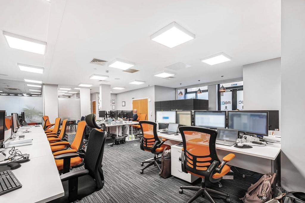 City Walk, London, LND for Rent