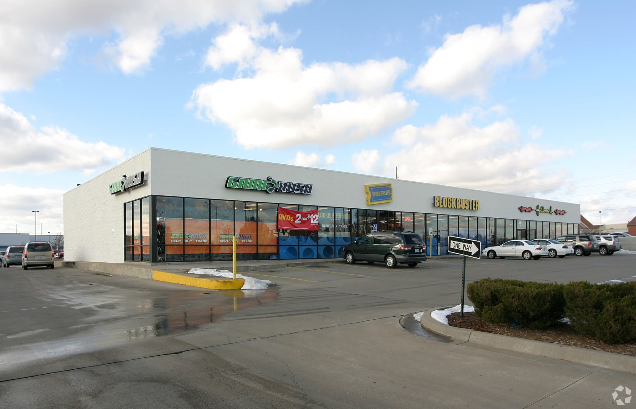 1041 NE Sam Walton Ln, Lee's Summit, MO for Rent