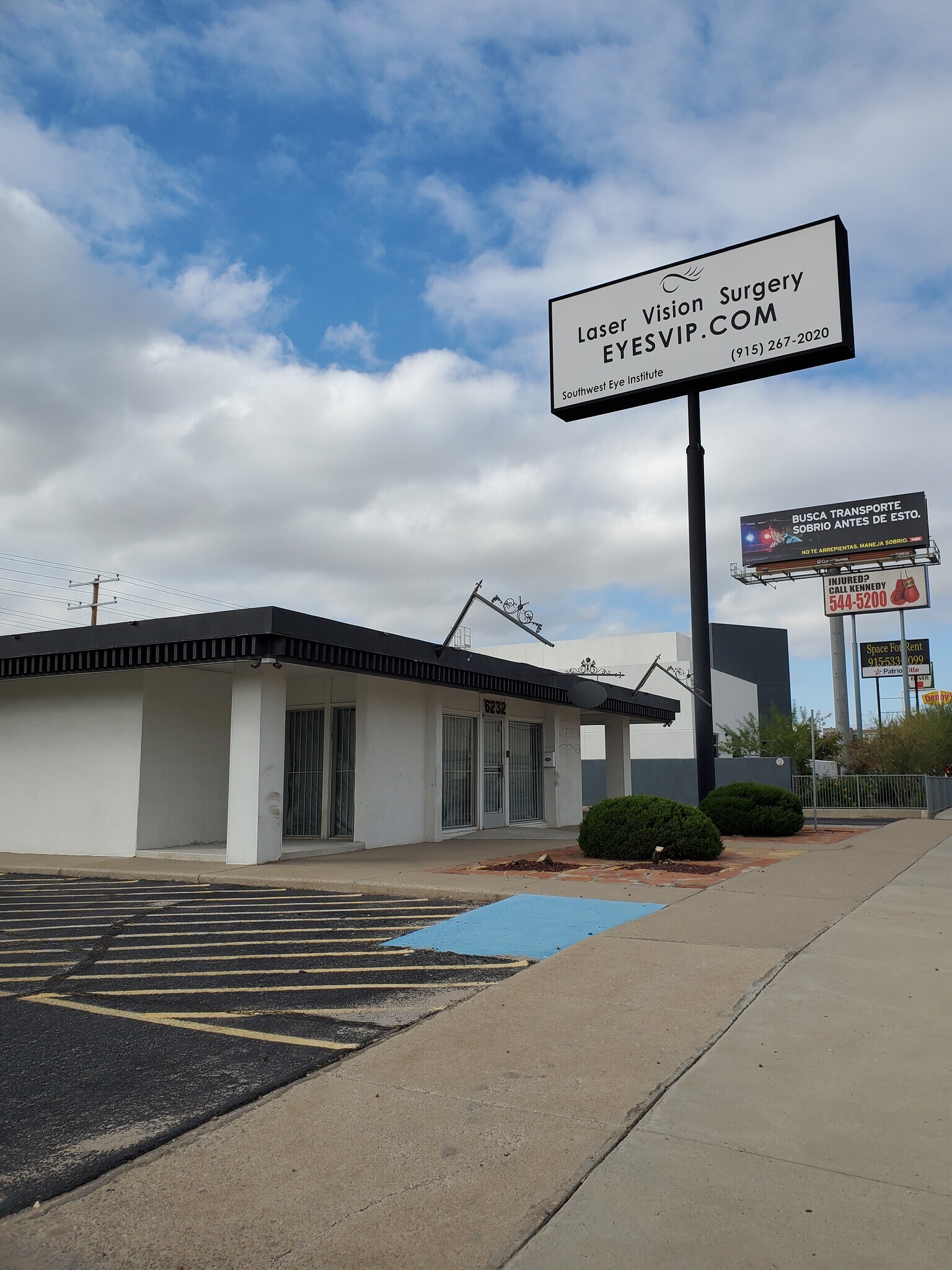6232 E Gateway Blvd, El Paso, TX for Rent