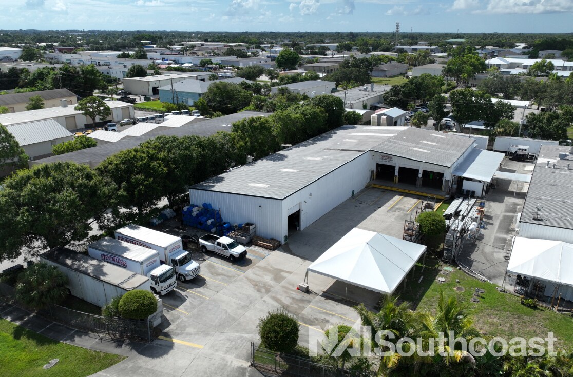 2440 Monroe St, Stuart, FL for Sale