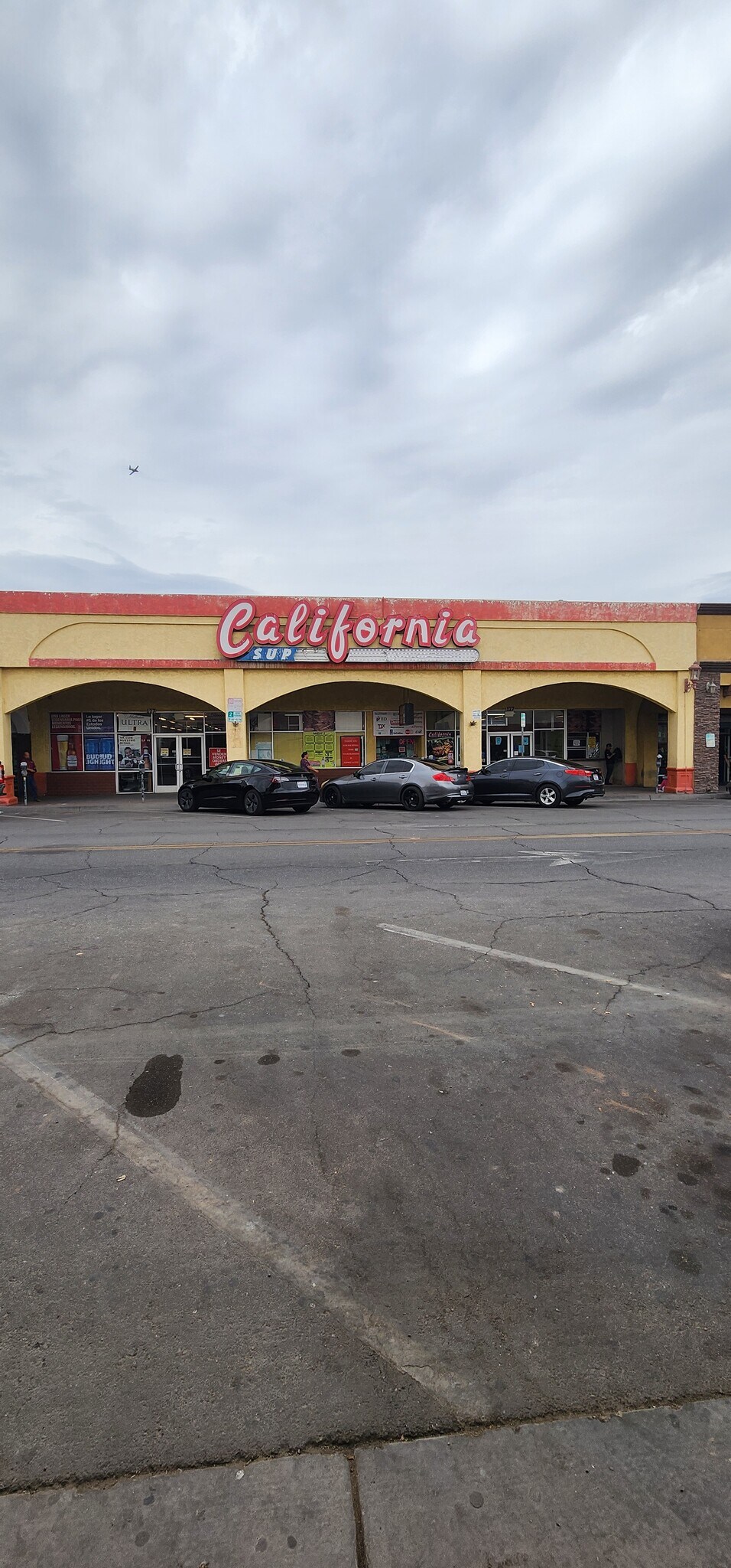 127 E 2nd St, Calexico, CA for Sale