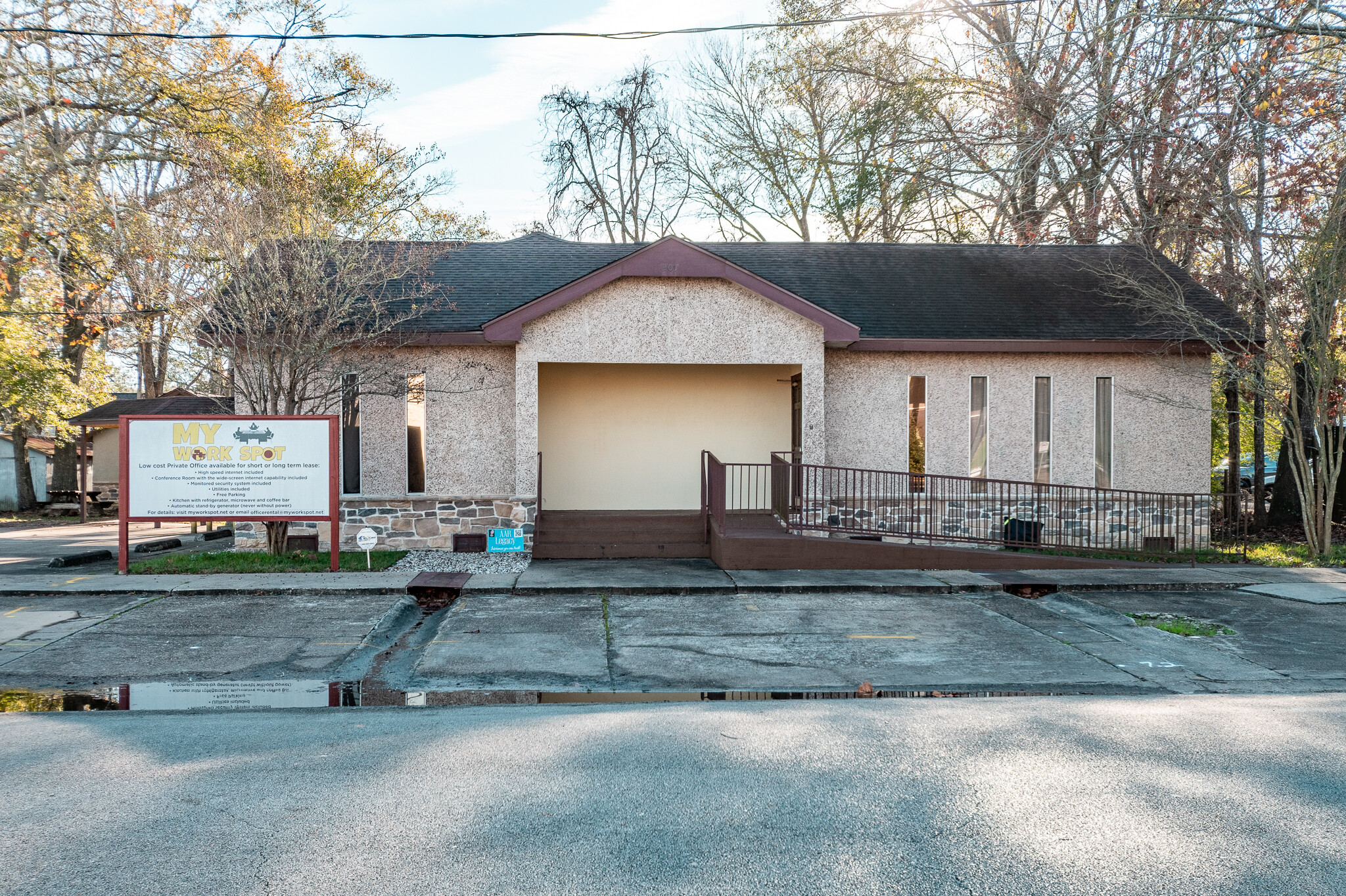 207 S Bonham Ave, Cleveland, TX for Sale