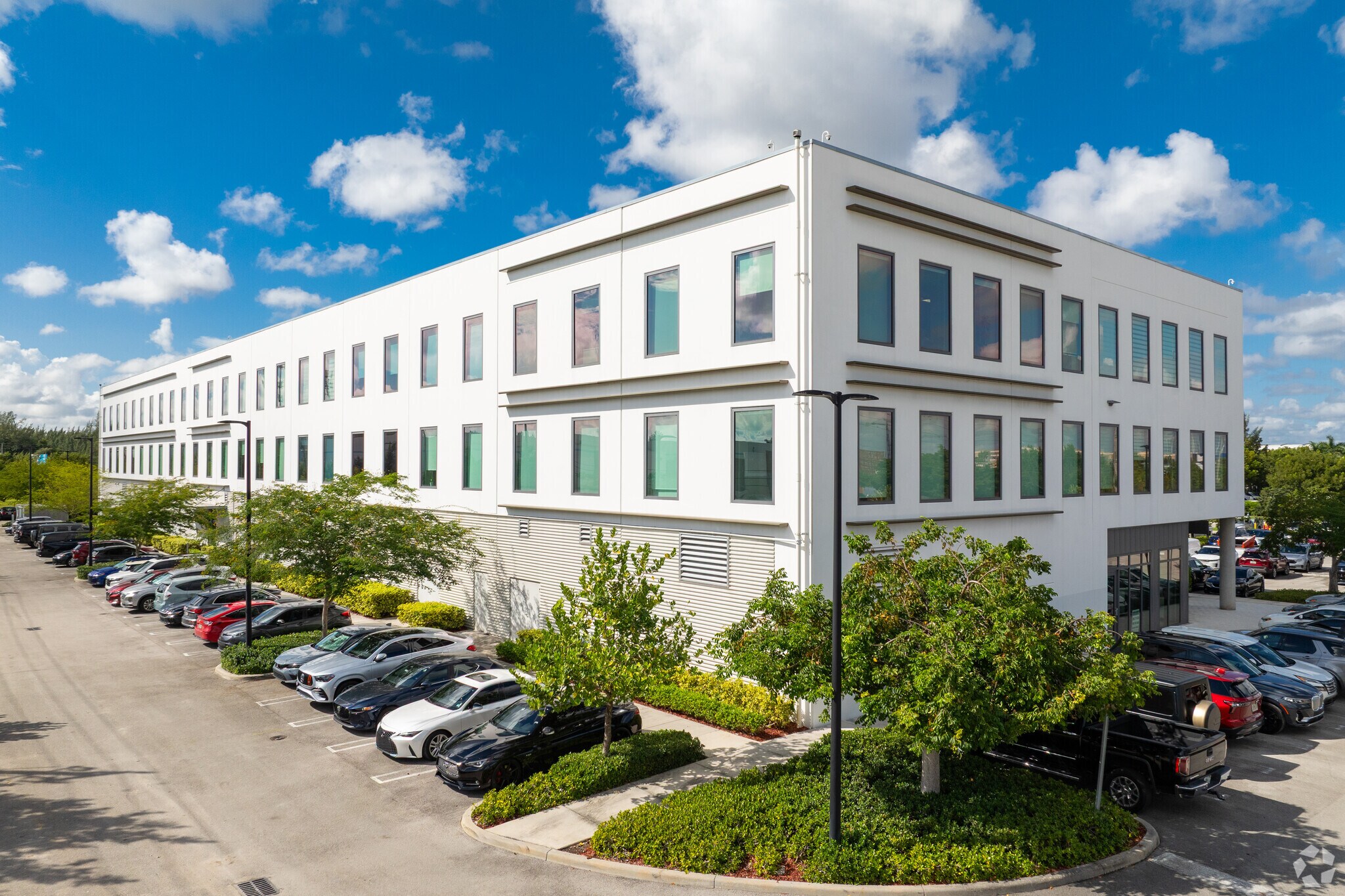 1695 NW 110th Ave, Miami, FL for Rent