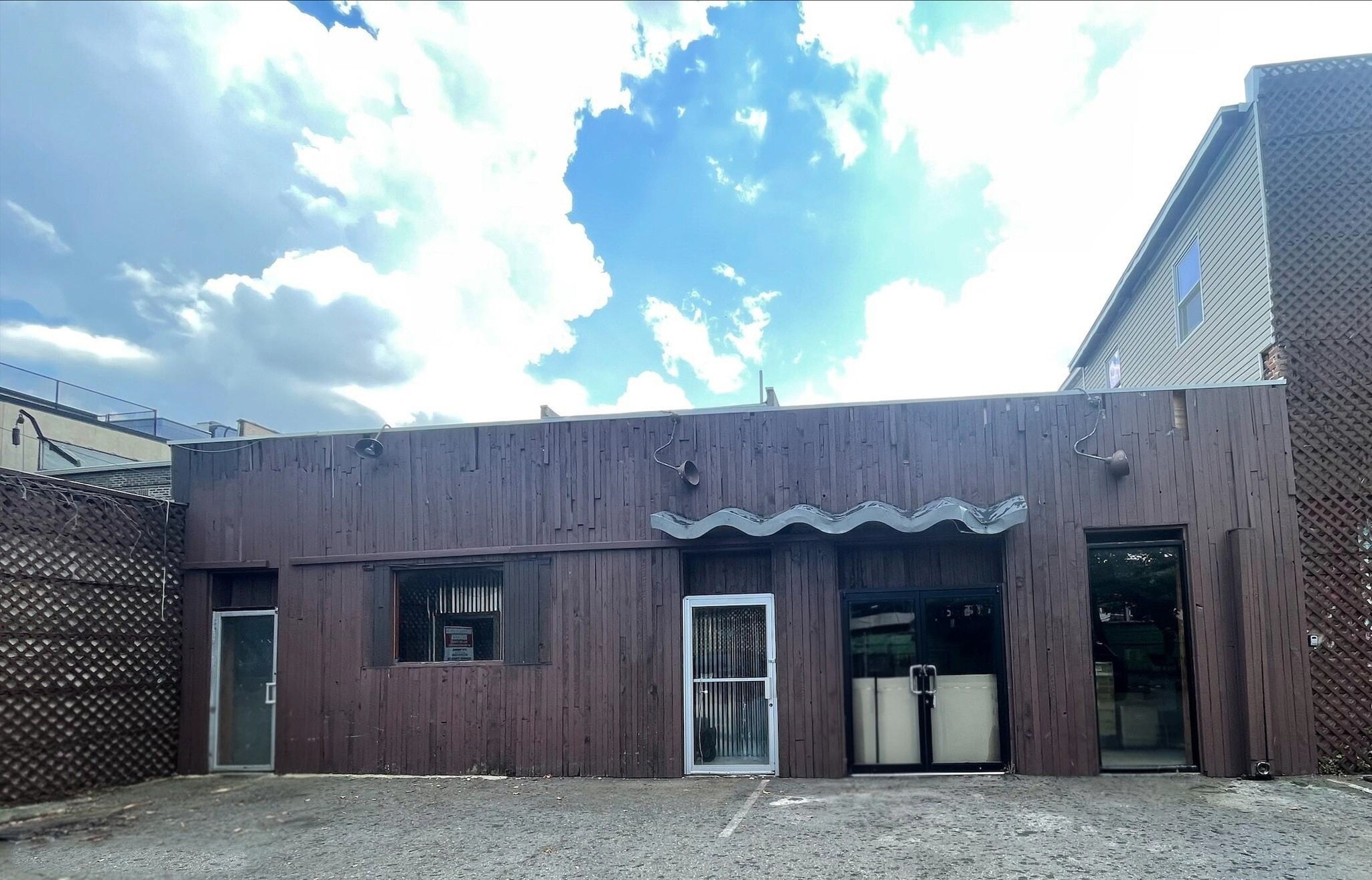 160 University Ave, Newark, NJ for Rent