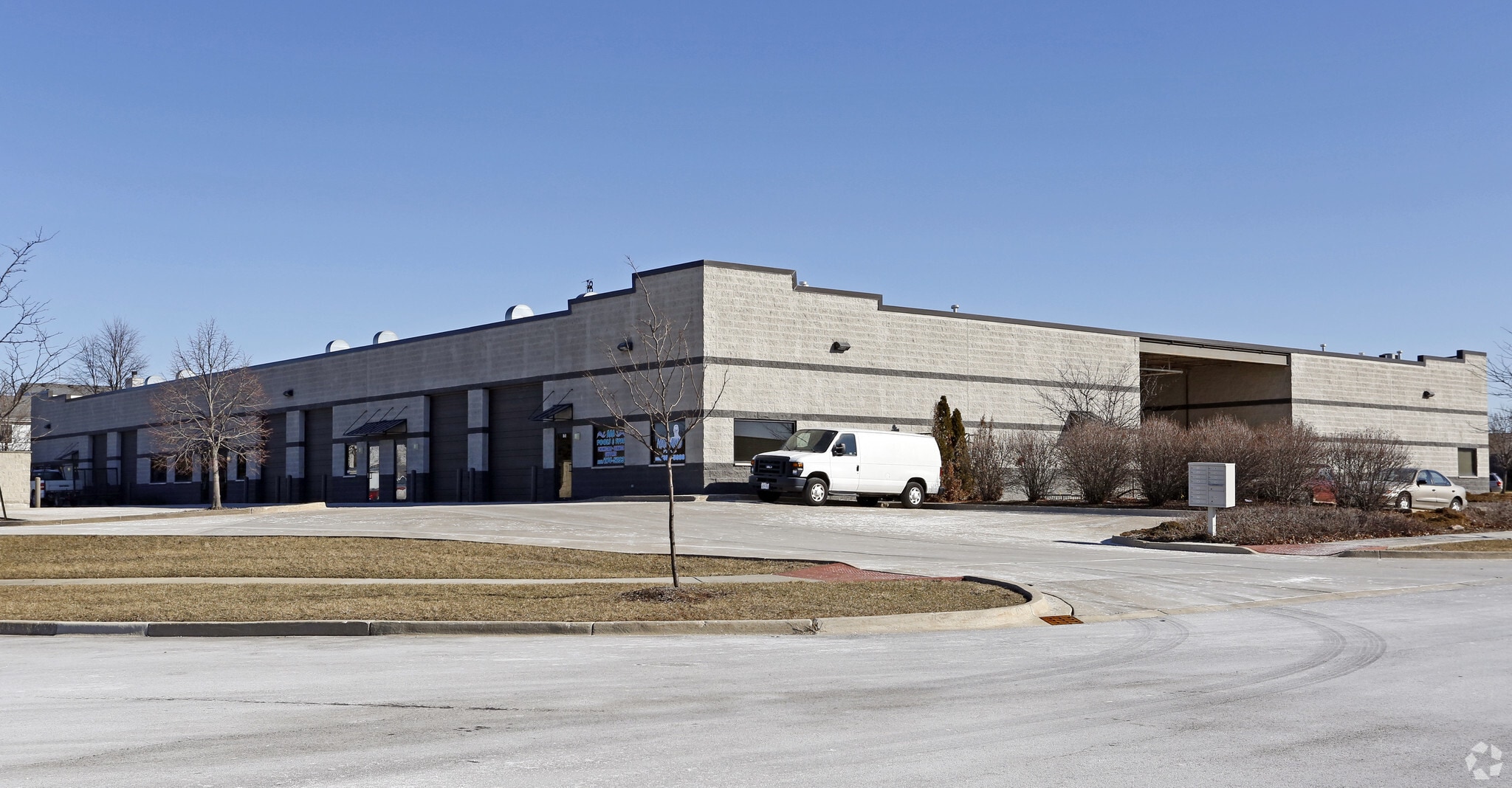 101-161 Sangra Ct, Streamwood, IL for Sale