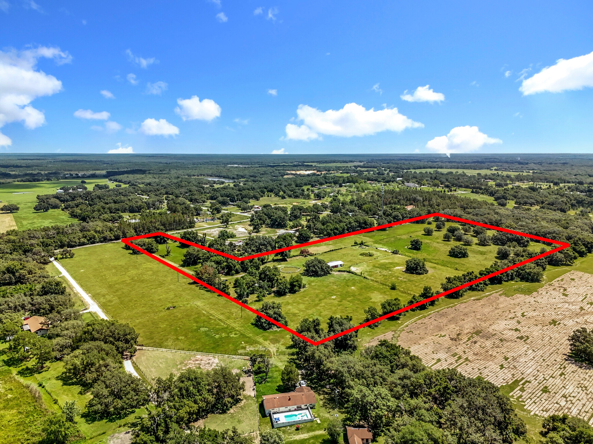 41204 Emeralda Island Rd, Leesburg, FL for Sale